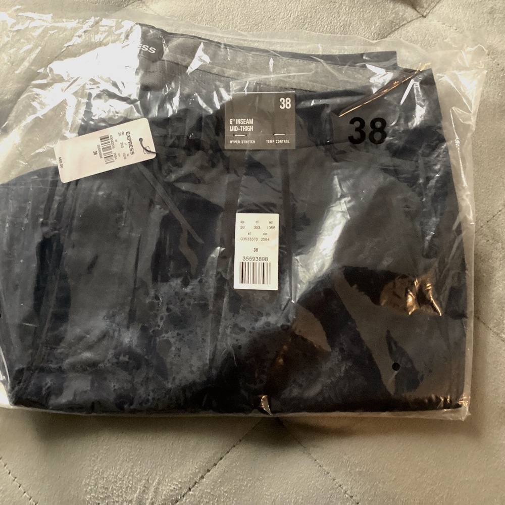 Men’s hyper stretch navy shorts